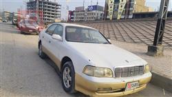 تۆیۆتا کراون